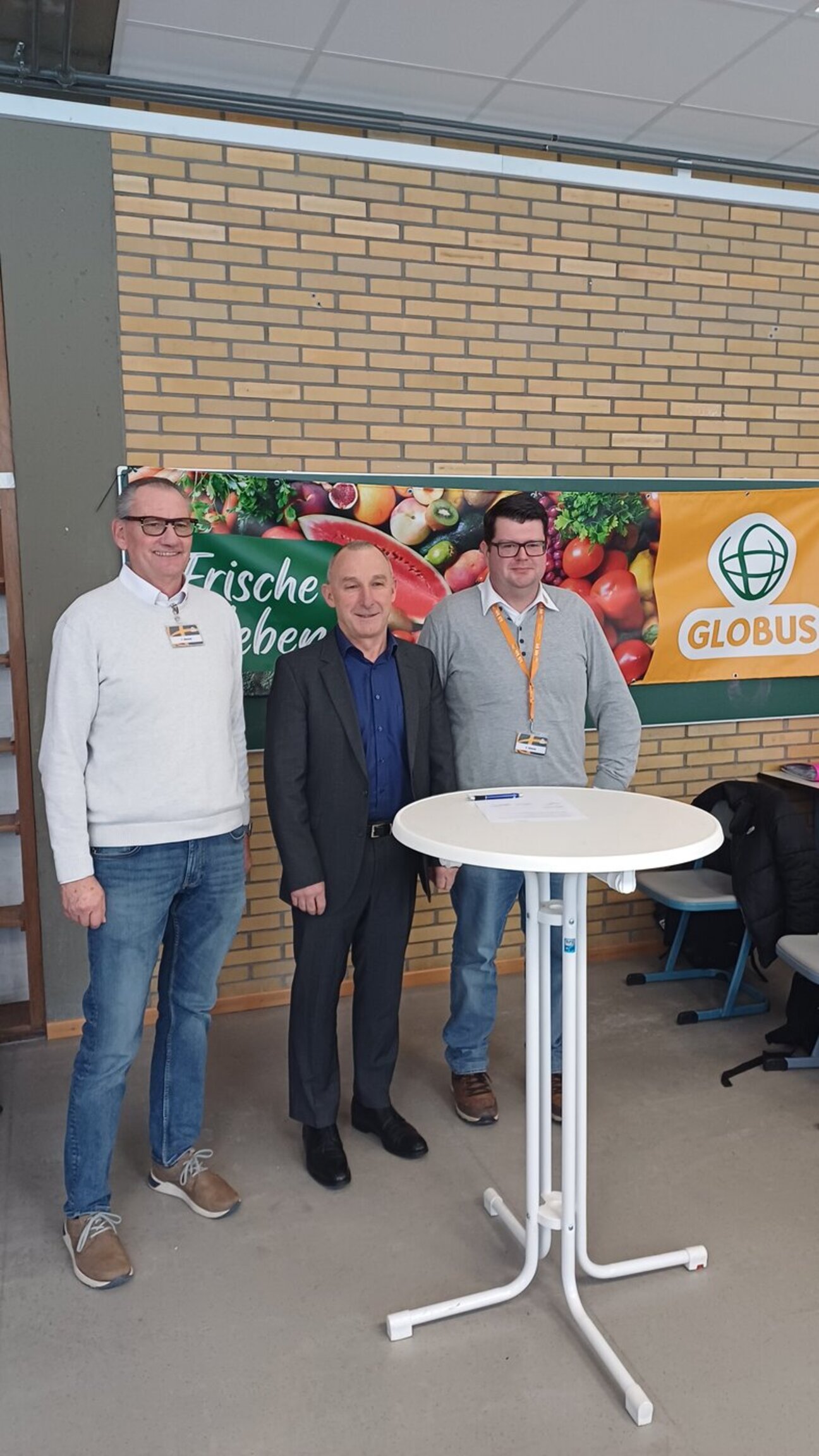 Frank Bennoit, Oskar Dawo und Christian Schmitt (v.li.n.re.) anlässlich der Sponsoring-Präsentation im GaR 20240119_142730